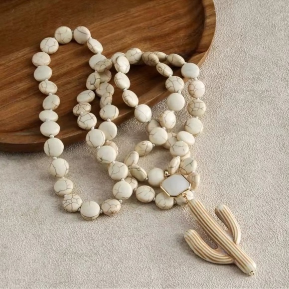Anthropologie Jewelry - Western Cactus Natural Stone Howlite Beaded Necklace
